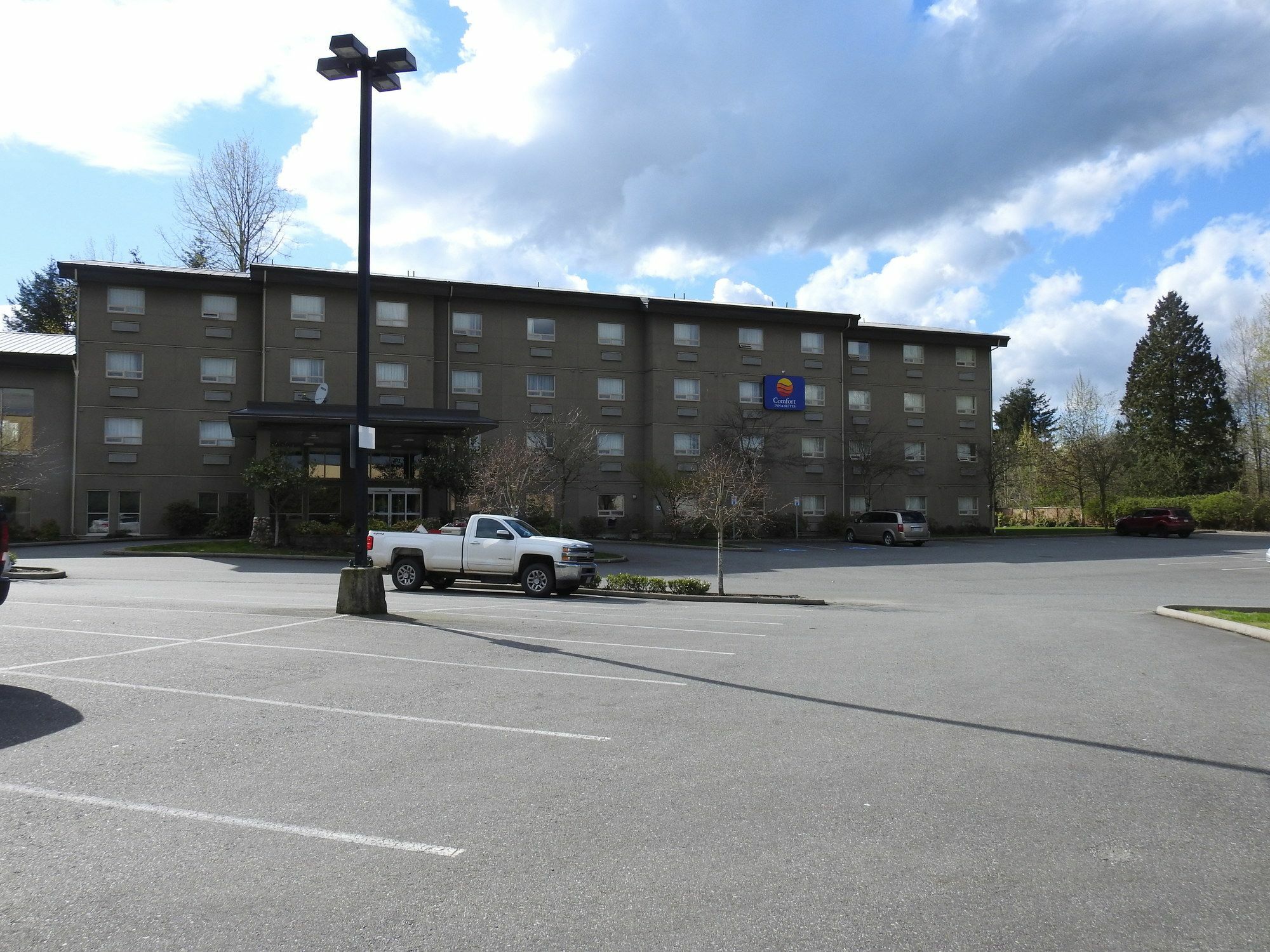 Comfort Inn & Suites Langley Exterior photo