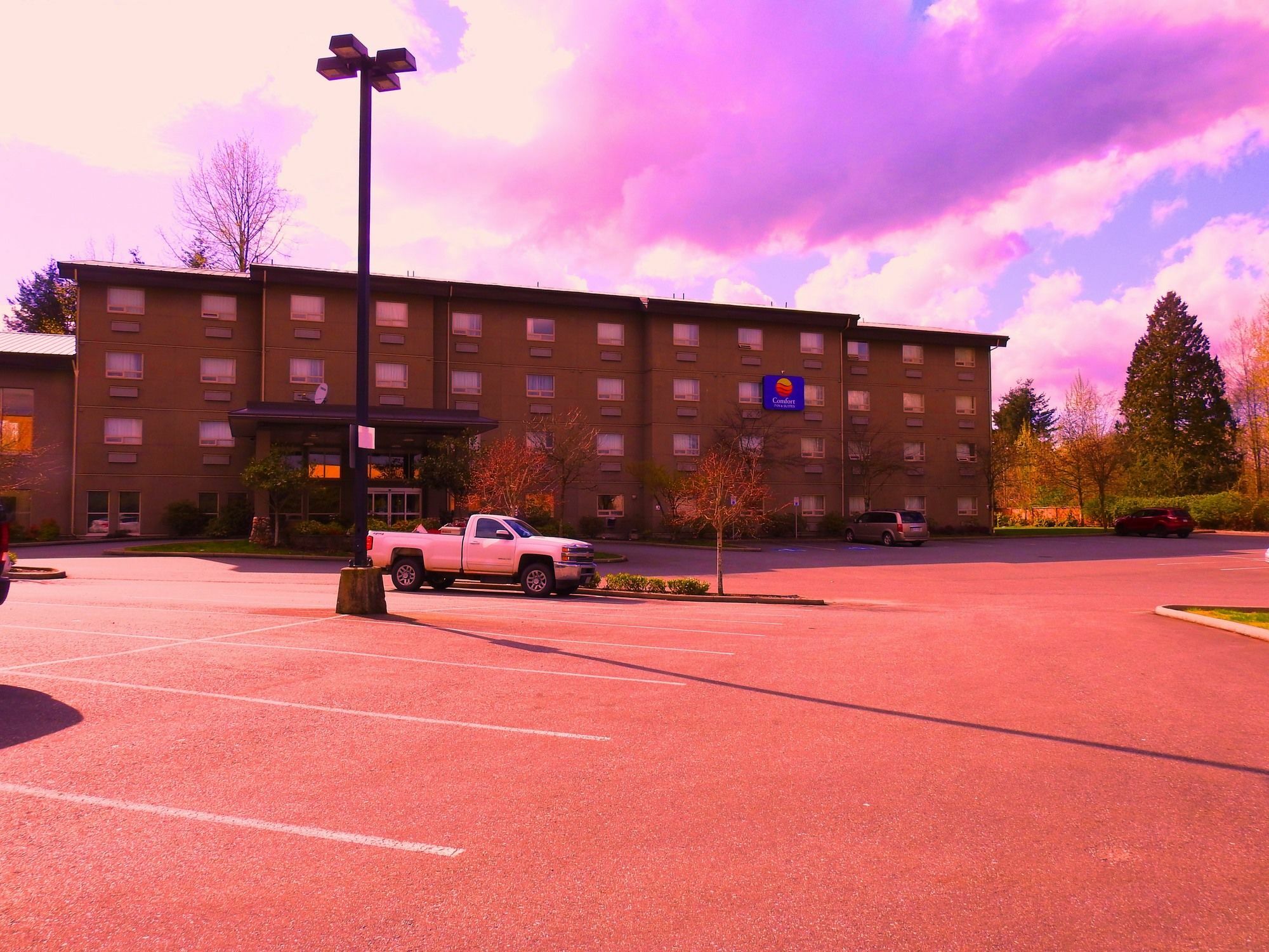 Comfort Inn & Suites Langley Exterior photo