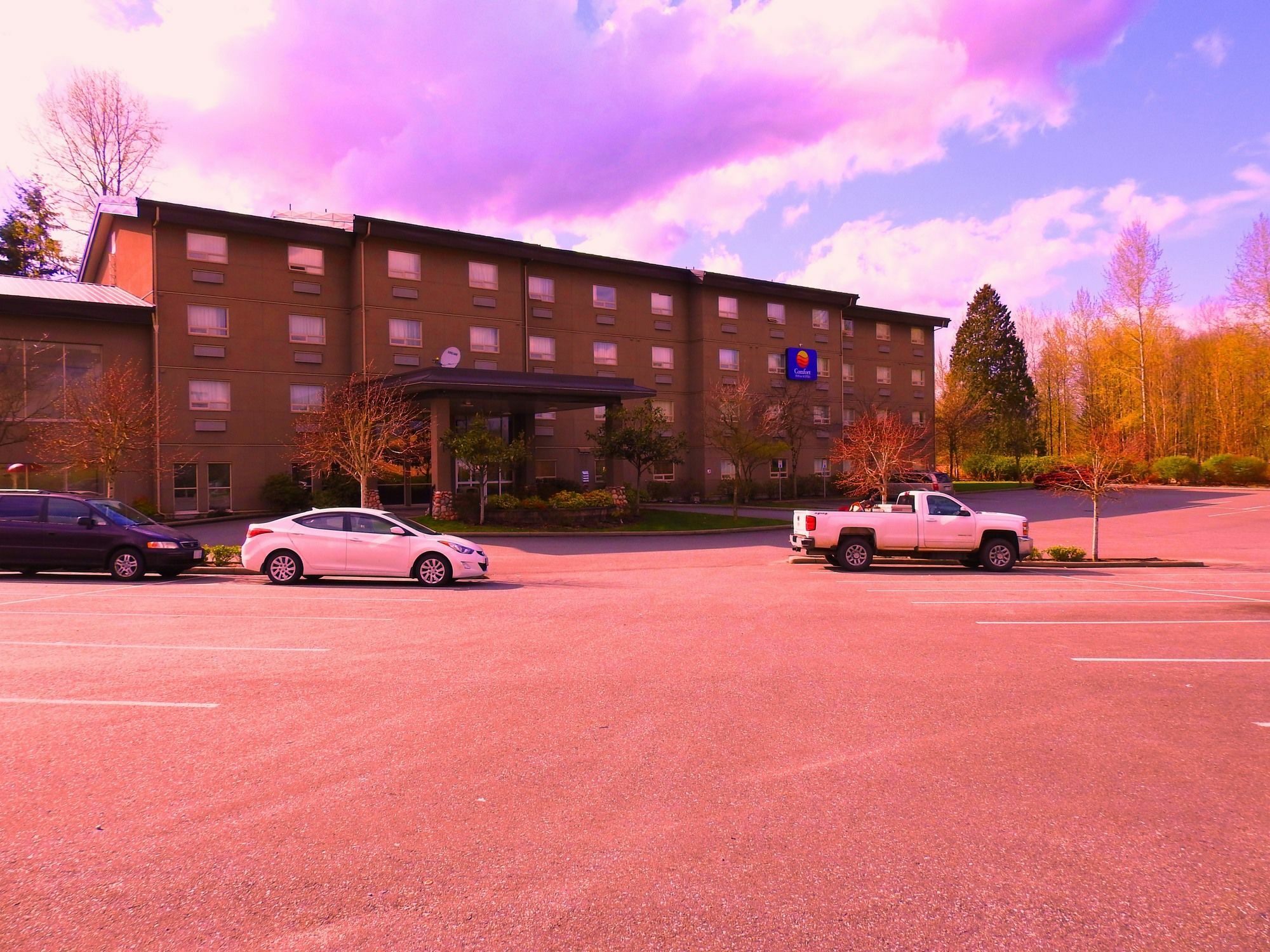 Comfort Inn & Suites Langley Exterior photo