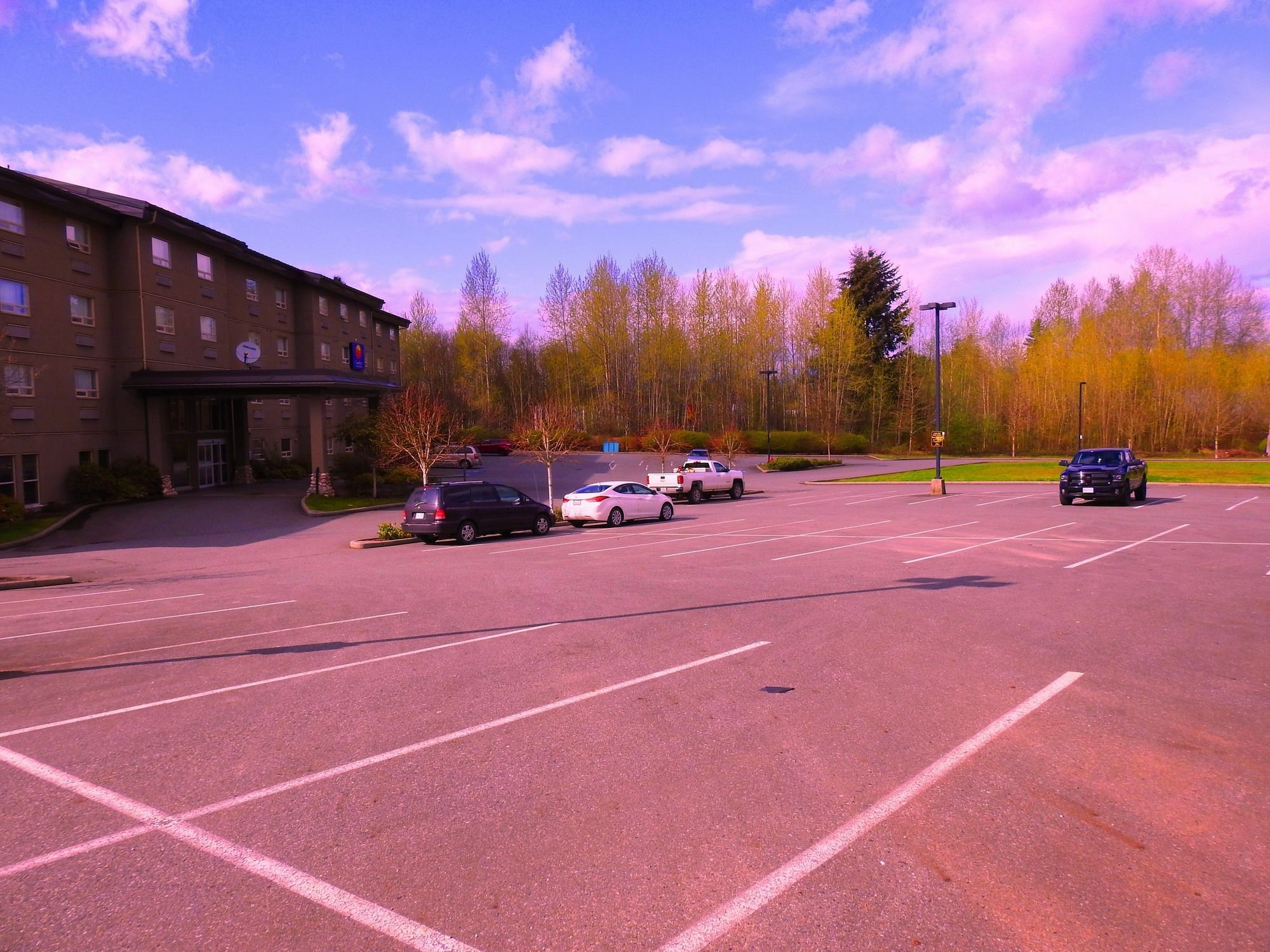 Comfort Inn & Suites Langley Exterior photo