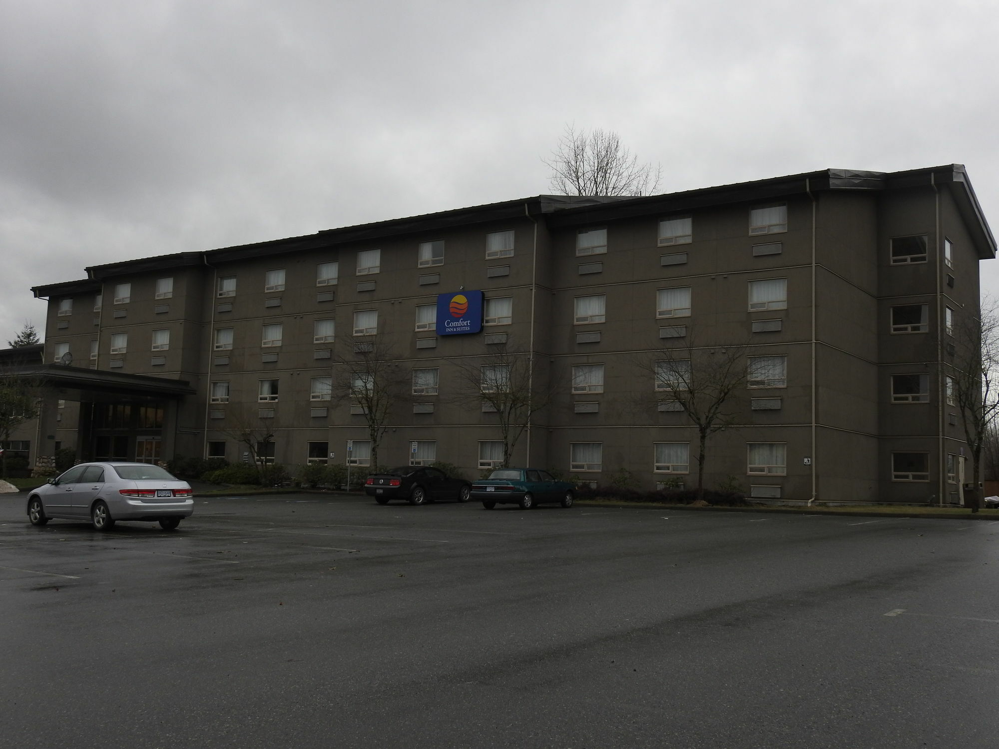 Comfort Inn & Suites Langley Exterior photo