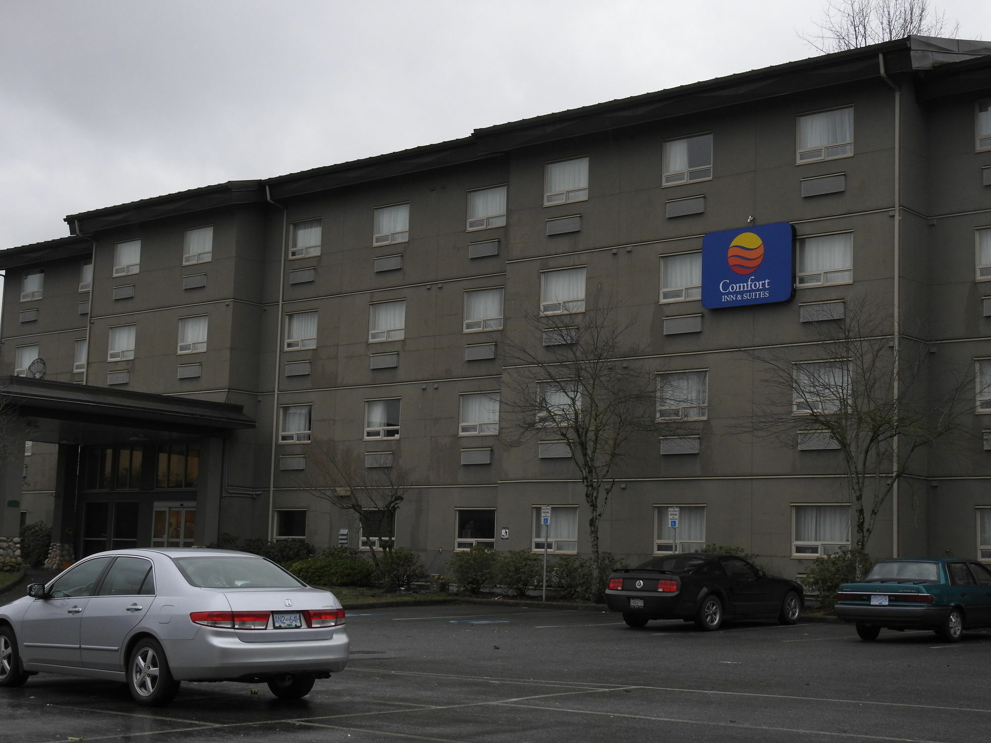 Comfort Inn & Suites Langley Exterior photo